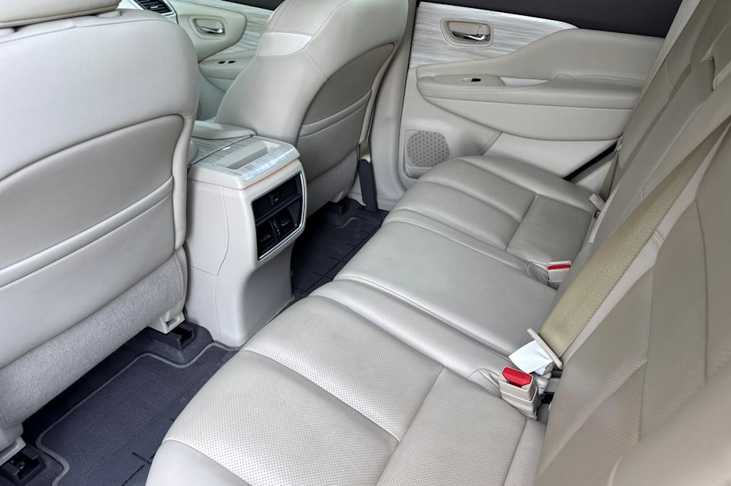 Thumbnail: 2016 Nissan Murano - 10