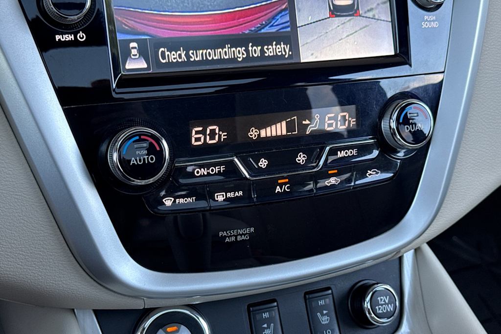 Thumbnail: 2016 Nissan Murano - 26