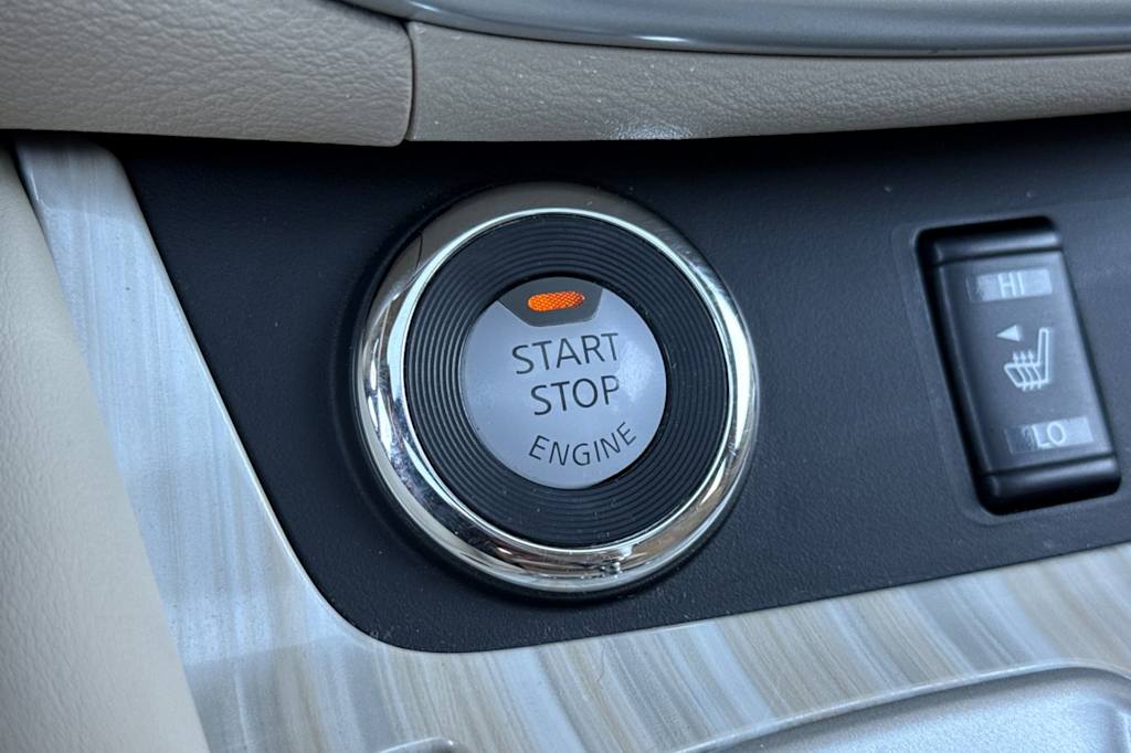 Thumbnail: 2016 Nissan Murano - 27