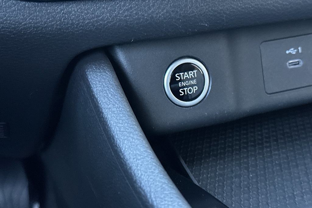 Thumbnail: 2023 Nissan Rogue - 25