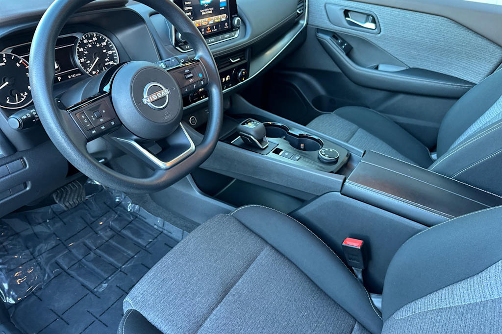 Thumbnail: 2023 Nissan Rogue - 8