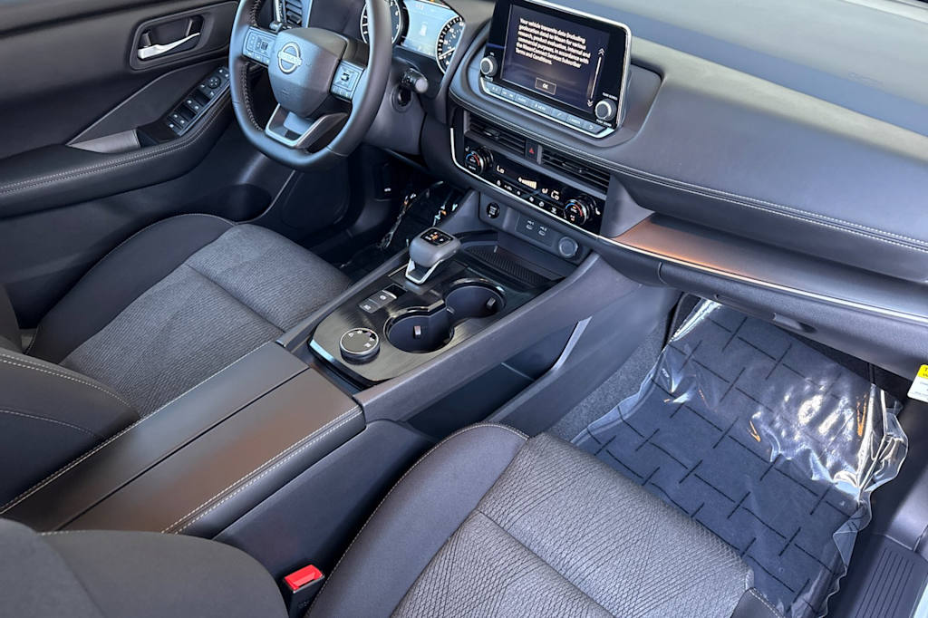 Thumbnail: 2026 Nissan Rogue - 12