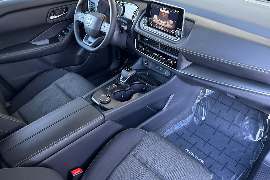 Thumbnail: 2026 Nissan Rogue - 12