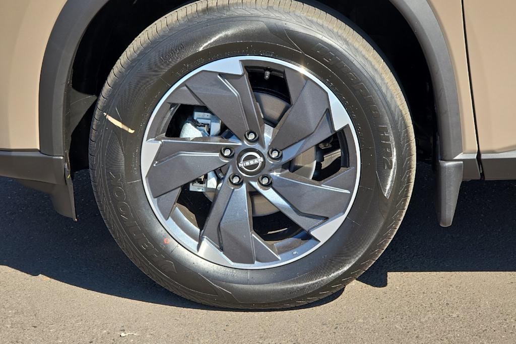 Thumbnail: 2025 Nissan Rogue - 7