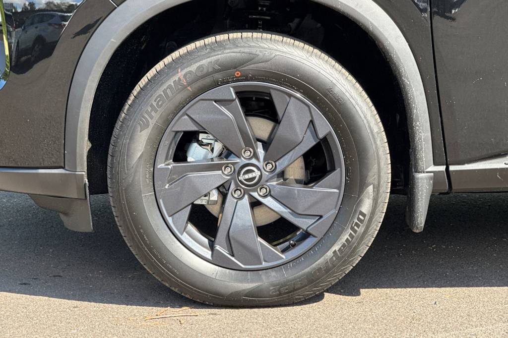 Thumbnail: 2026 Nissan Rogue - 8