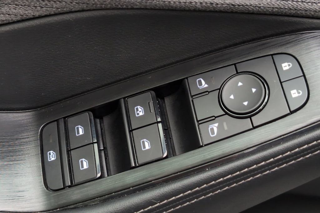 Thumbnail: 2023 Nissan Rogue - 22