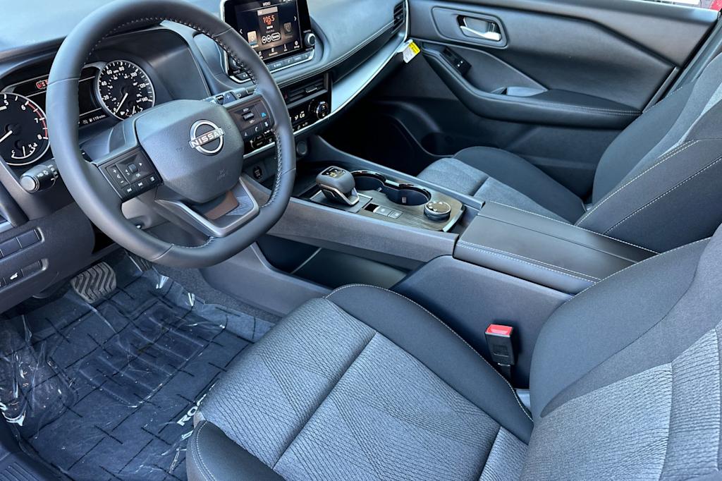 Thumbnail: 2026 Nissan Rogue - 9