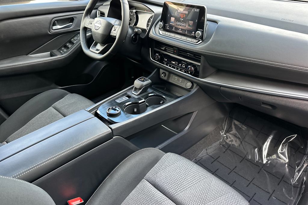 Thumbnail: 2026 Nissan Rogue - 11