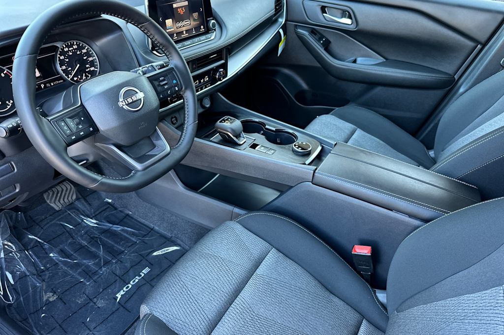 Thumbnail: 2026 Nissan Rogue - 9
