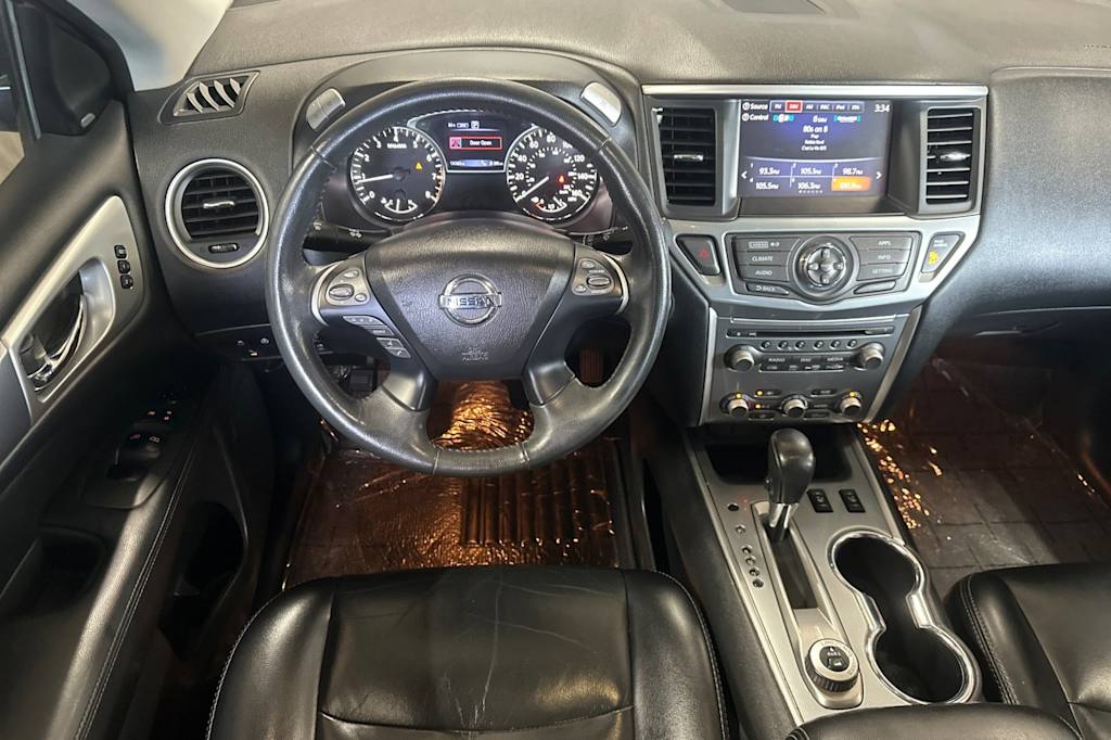 Thumbnail: 2017 Nissan Pathfinder - 11