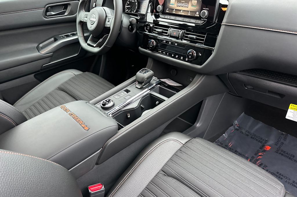 Thumbnail: 2025 Nissan Pathfinder - 13
