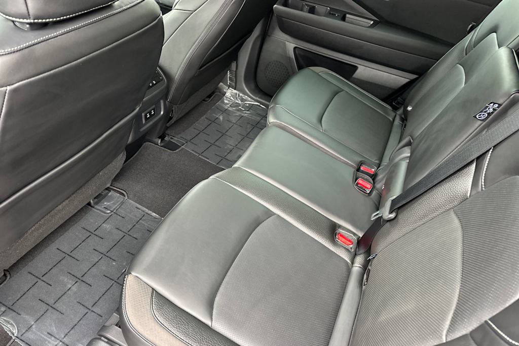 2026 Nissan Pathfinder SL - Photo 10