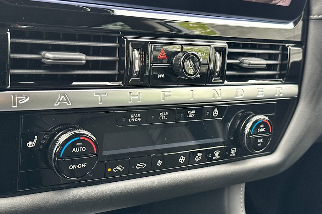 2026 Nissan Pathfinder SL - Photo 25