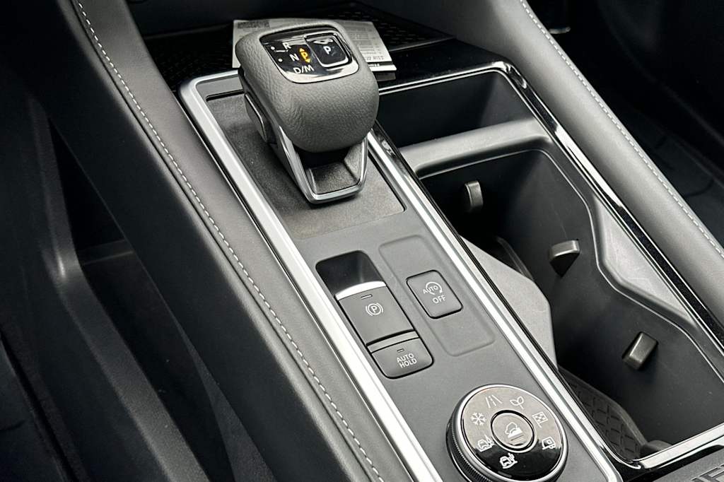Thumbnail: 2026 Nissan Pathfinder - 13