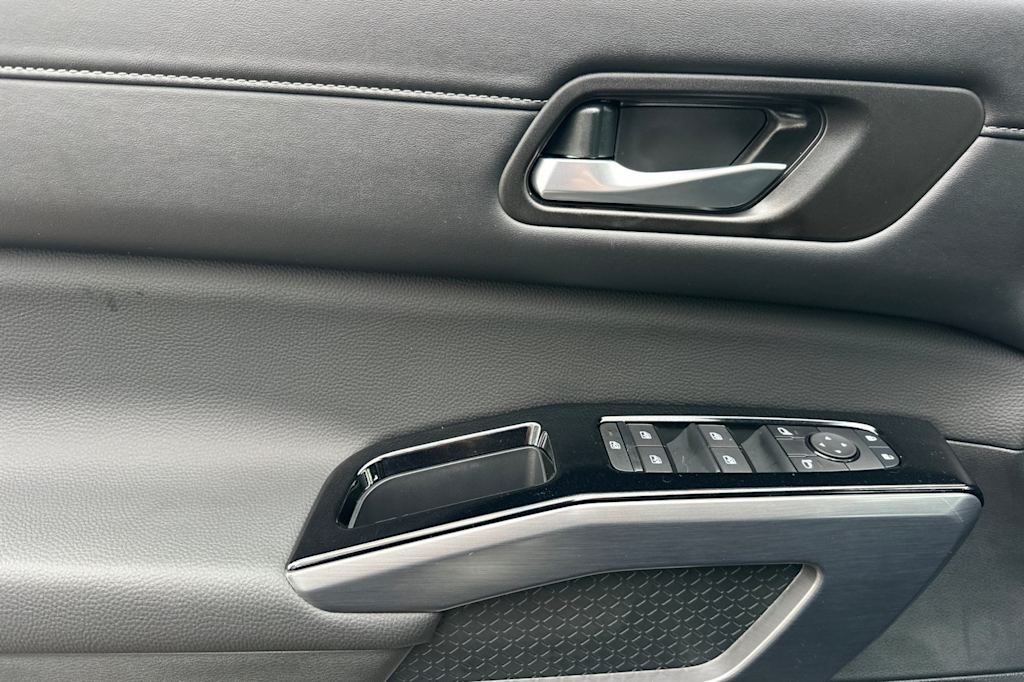 Thumbnail: 2026 Nissan Pathfinder - 19
