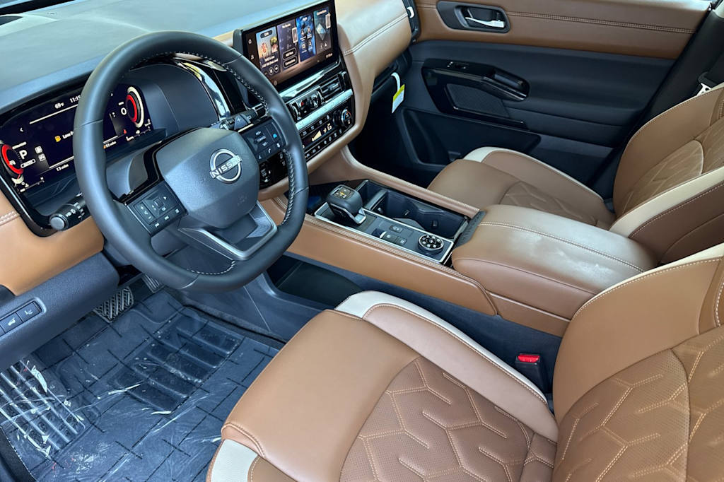 Thumbnail: 2026 Nissan Pathfinder - 10
