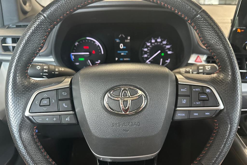 Thumbnail: 2022 Toyota Sienna - 30