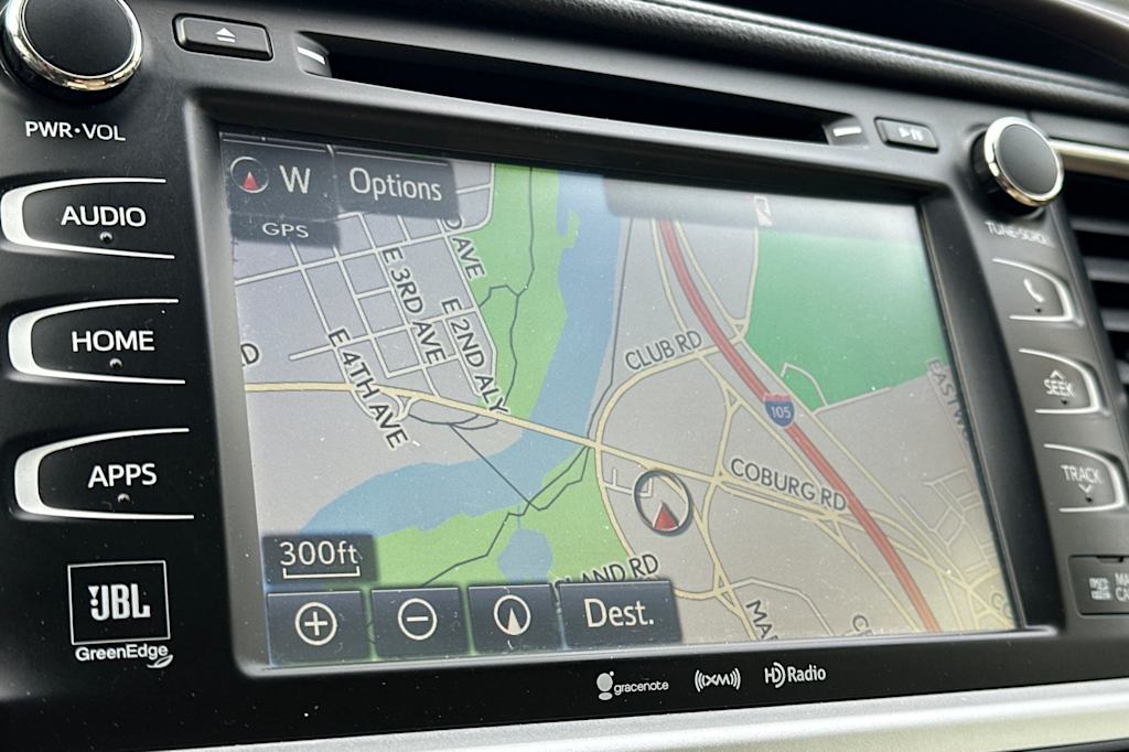 Thumbnail: 2017 Toyota Highlander - 25