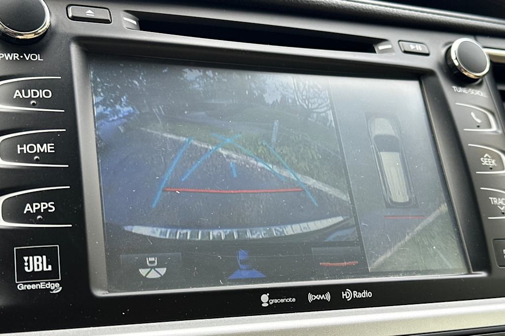 Thumbnail: 2017 Toyota Highlander - 26