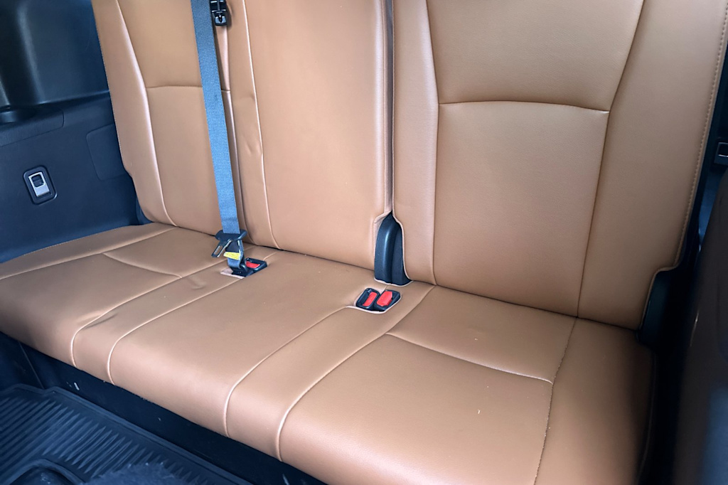 Thumbnail: 2022 Toyota Highlander - 10