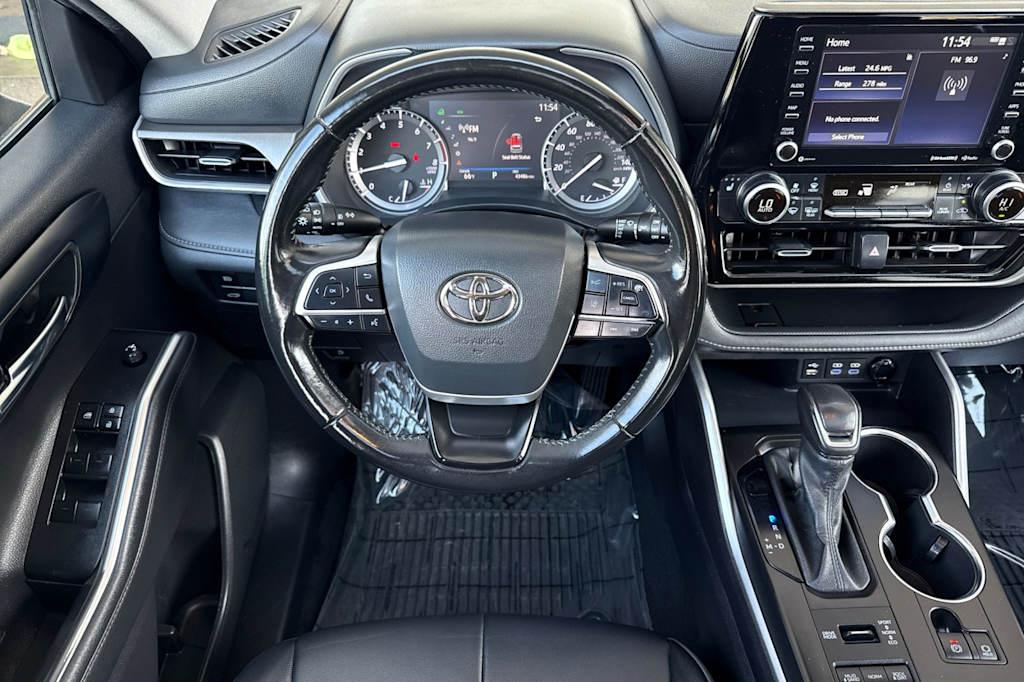 Thumbnail: 2022 Toyota Highlander - 9
