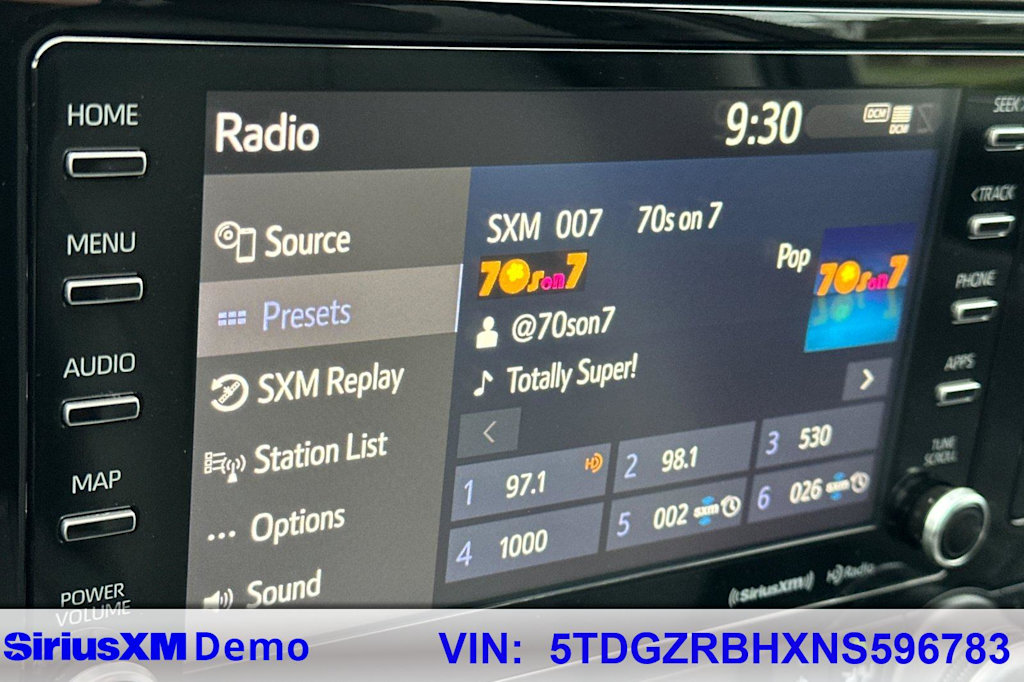 Thumbnail: 2022 Toyota Highlander - 30