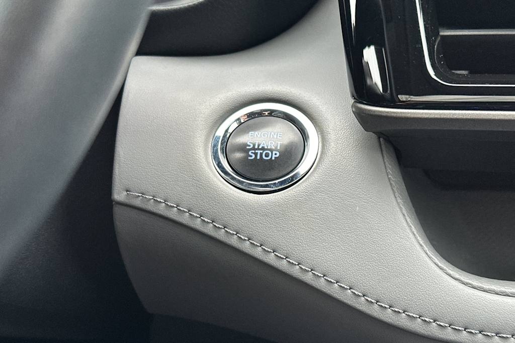 Thumbnail: 2022 Toyota Highlander - 27