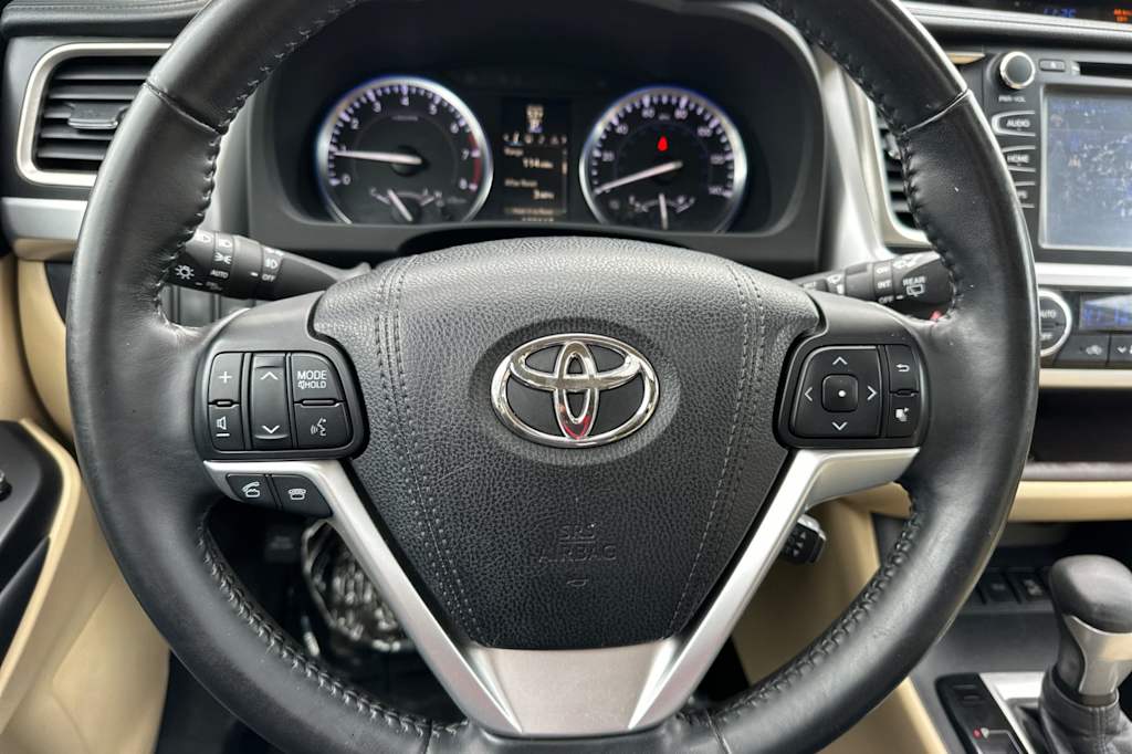 Thumbnail: 2015 Toyota Highlander - 29