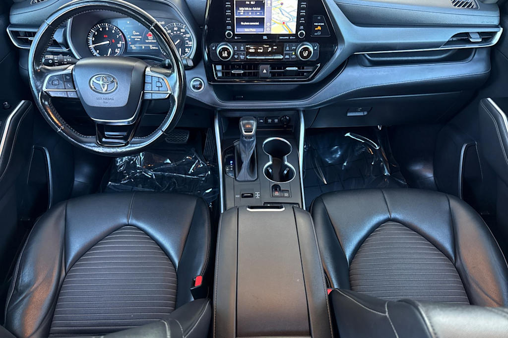 Thumbnail: 2021 Toyota Highlander - 2