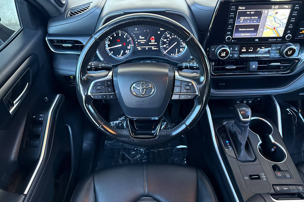 Thumbnail: 2021 Toyota Highlander - 9
