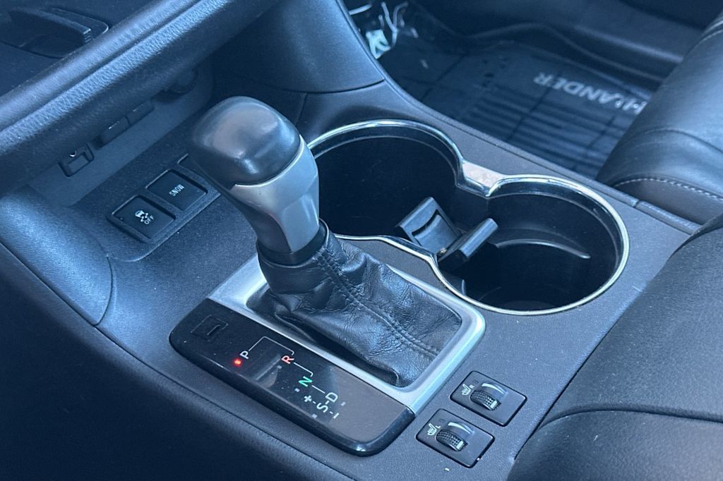 Thumbnail: 2018 Toyota Highlander - 14
