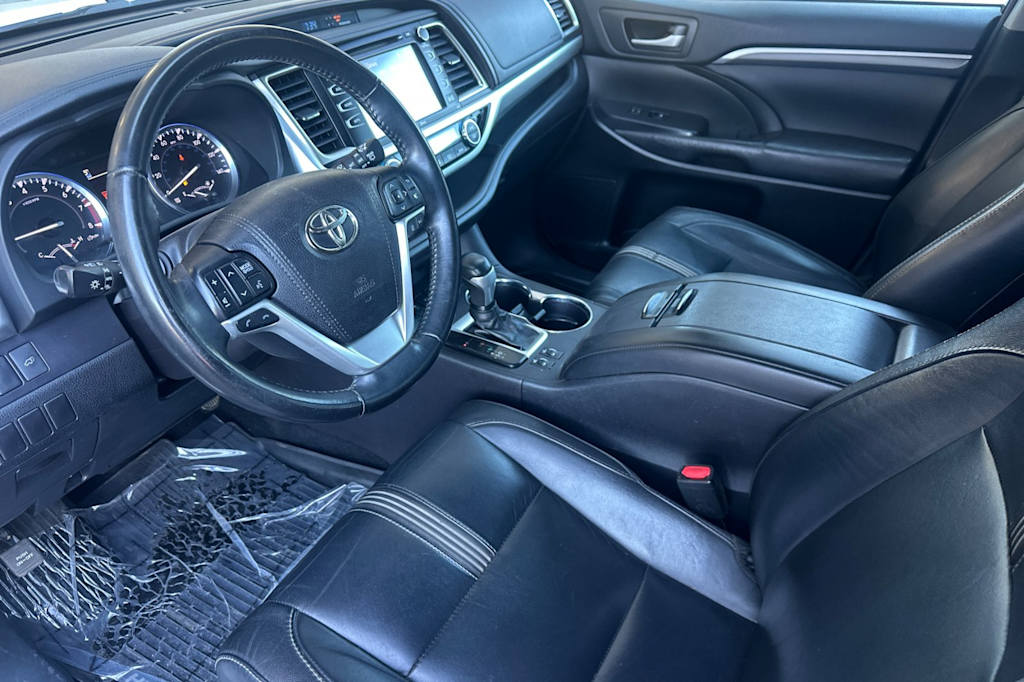 Thumbnail: 2018 Toyota Highlander - 10