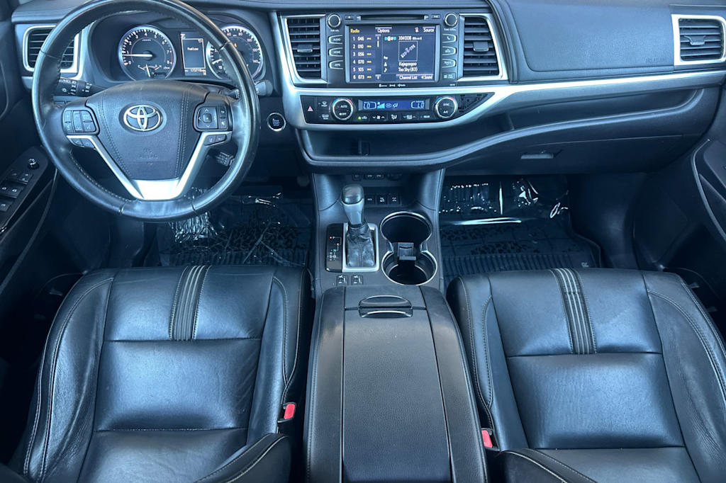 Thumbnail: 2018 Toyota Highlander - 2