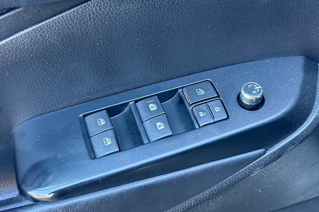 Thumbnail: 2018 Toyota Highlander - 23
