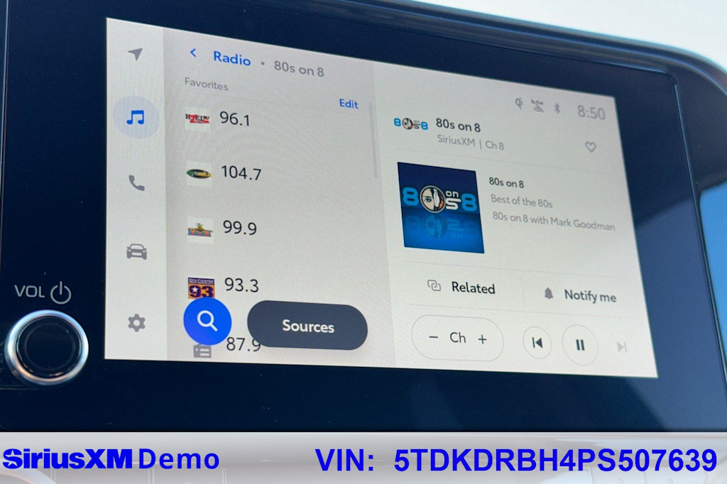 Thumbnail: 2023 Toyota Highlander - 30