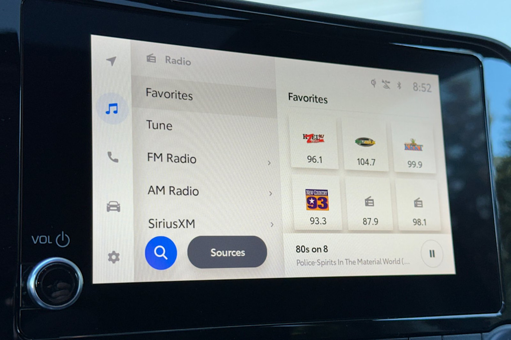 Thumbnail: 2023 Toyota Highlander - 13