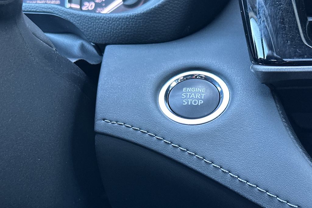 Thumbnail: 2023 Toyota Highlander - 27