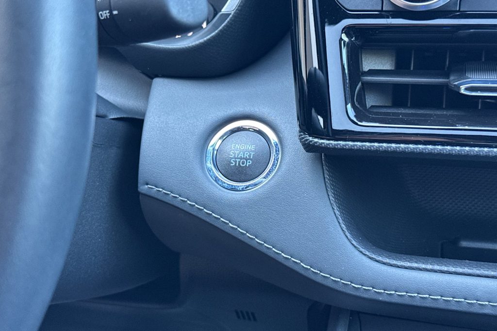 Thumbnail: 2022 Toyota Highlander - 27