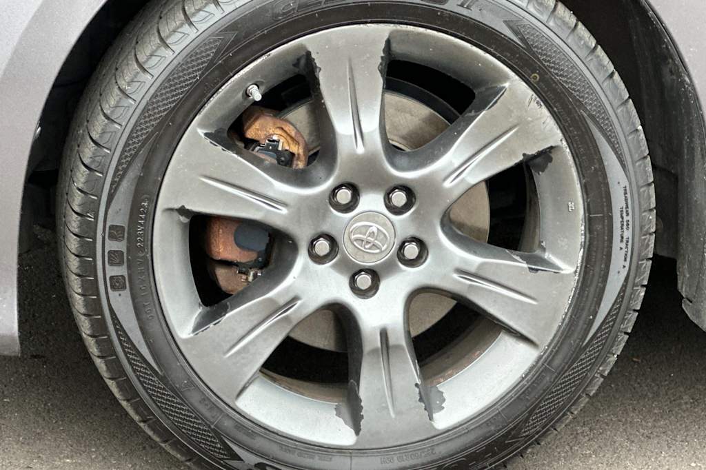 Thumbnail: 2015 Toyota Sienna - 8