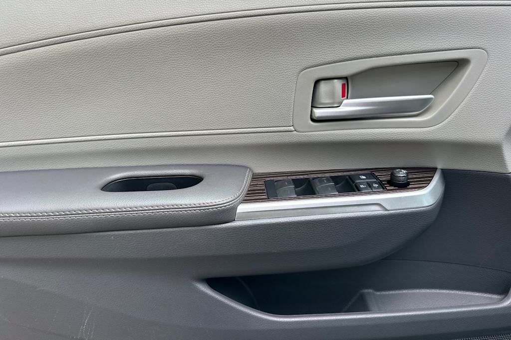 Thumbnail: 2022 Toyota Sienna - 21