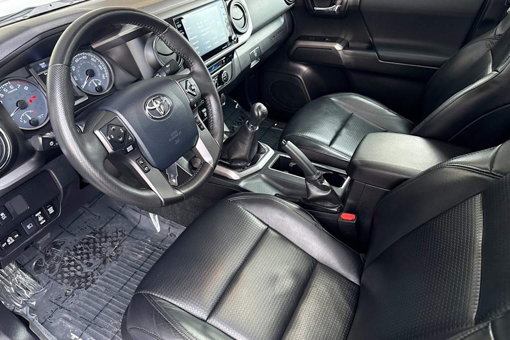 Thumbnail: 2020 Toyota Tacoma - 10