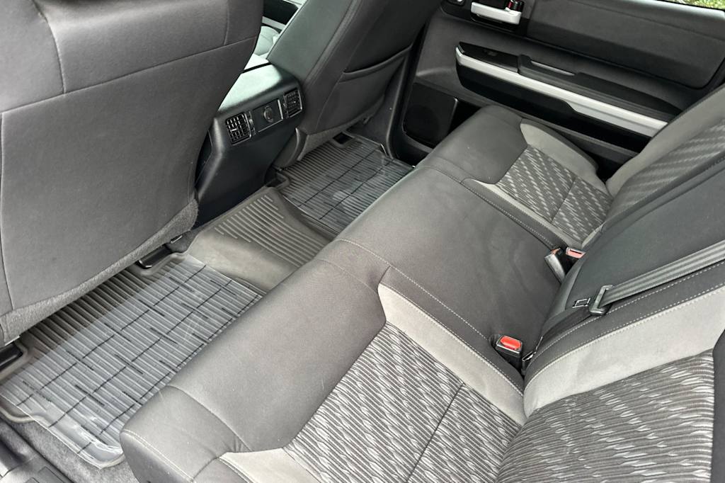 Thumbnail: 2019 Toyota Tundra - 10