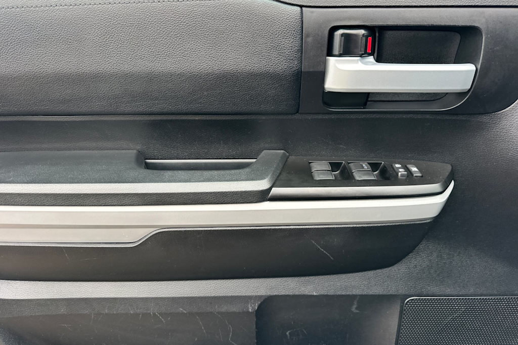 Thumbnail: 2019 Toyota Tundra - 20