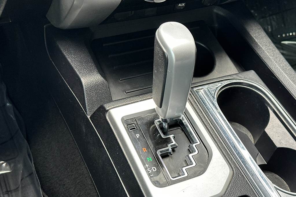 Thumbnail: 2018 Toyota Tundra - 15