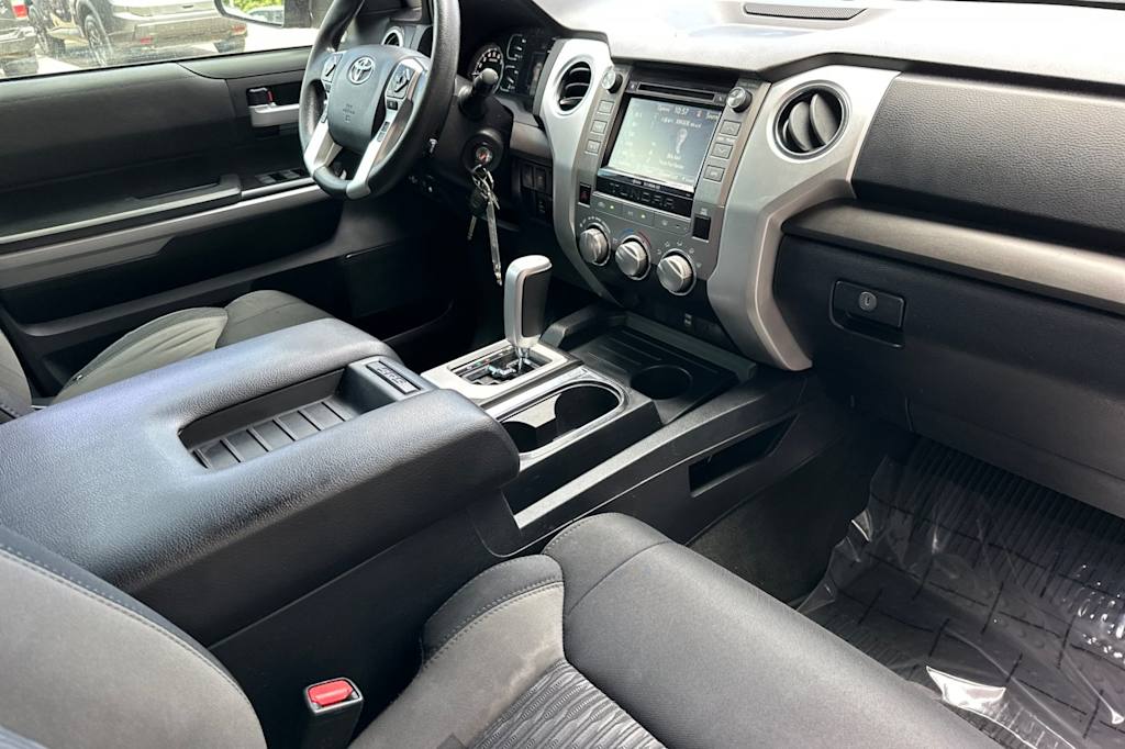 Thumbnail: 2018 Toyota Tundra - 13