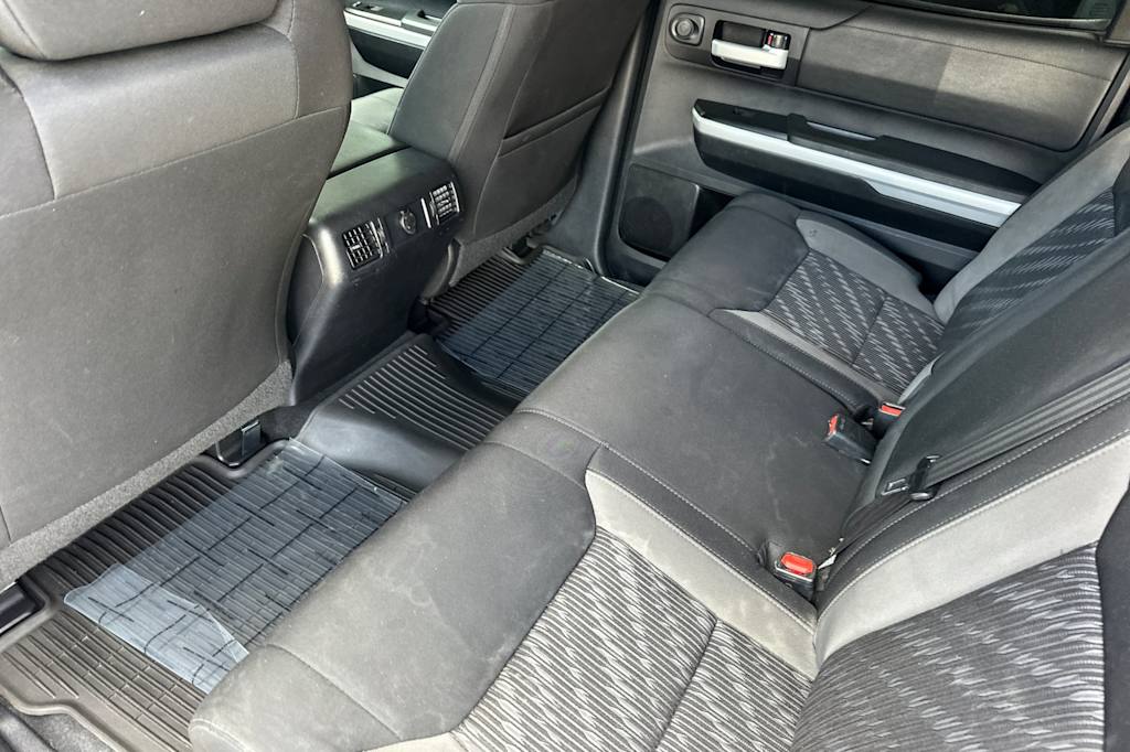 Thumbnail: 2018 Toyota Tundra - 11