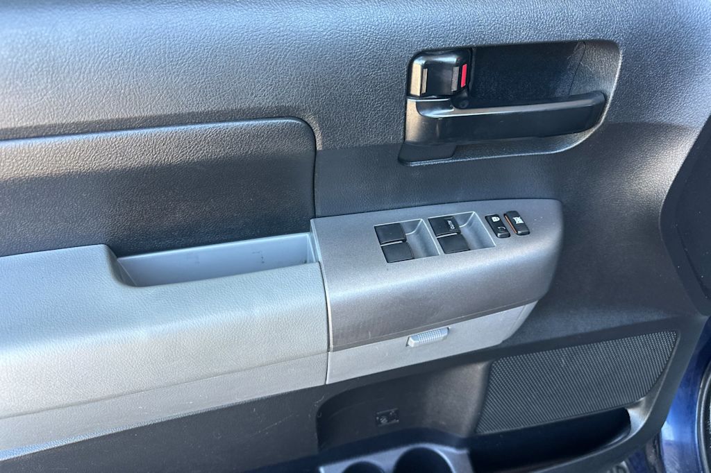Thumbnail: 2013 Toyota Tundra - 19