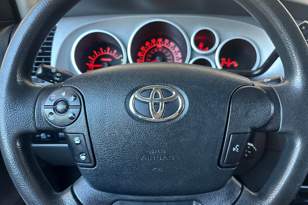 Thumbnail: 2013 Toyota Tundra - 24