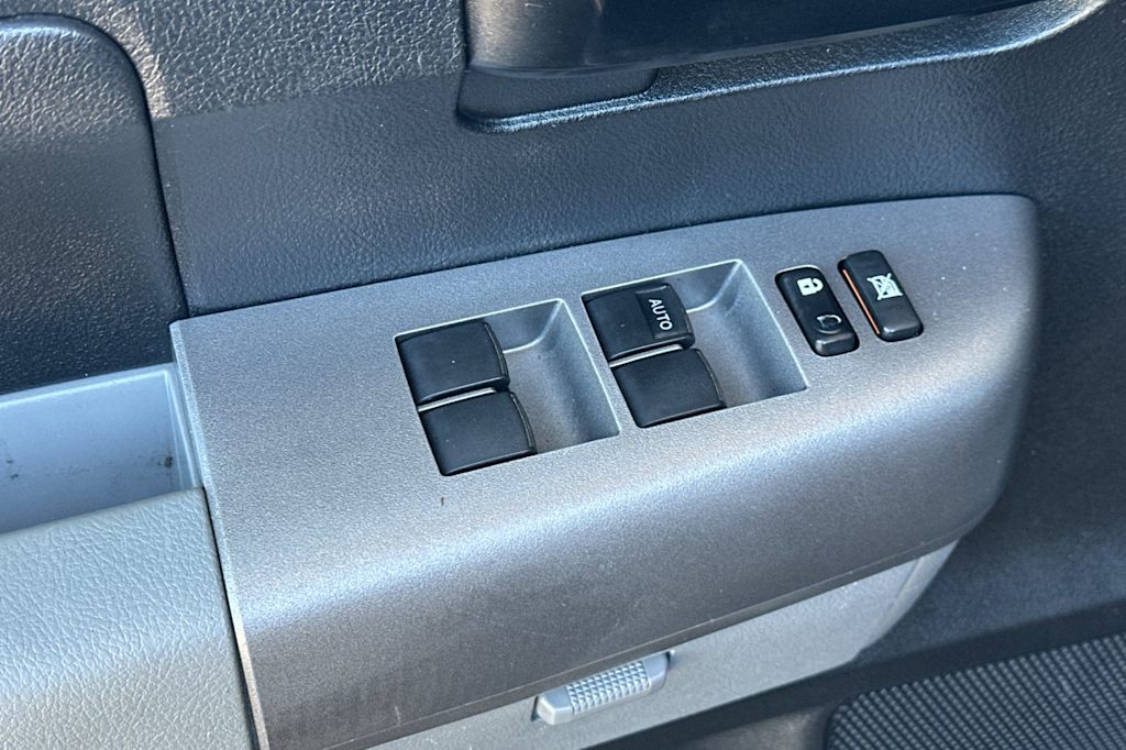 Thumbnail: 2013 Toyota Tundra - 20