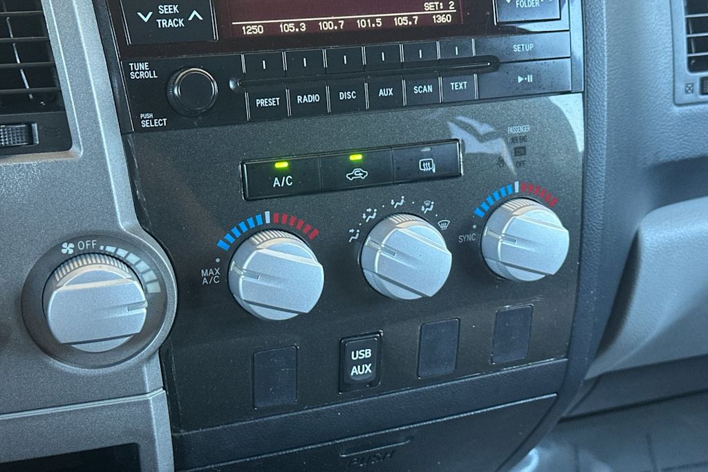Thumbnail: 2013 Toyota Tundra - 22